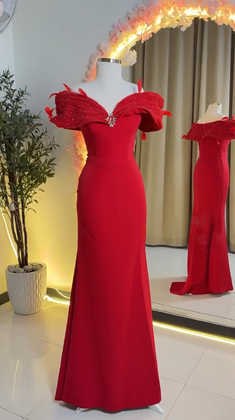 Glam Sheath Red Long Prom Dresses Satin Sleeveless Red Evening Dresses DP3923