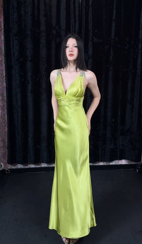 Sexy V-neck Sheath Long Prom Dresses Satin Sleeveless Backless Evening Dresses DP3928