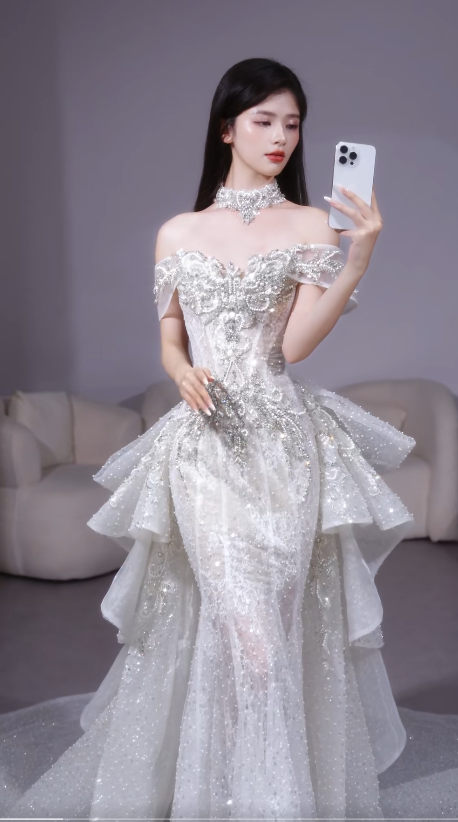 Gorgeous Sheath Long Wedding Dresses, Short Sleeve White Bridal Dresses, Rhinestone Tulle Bridal Gowns DP3939