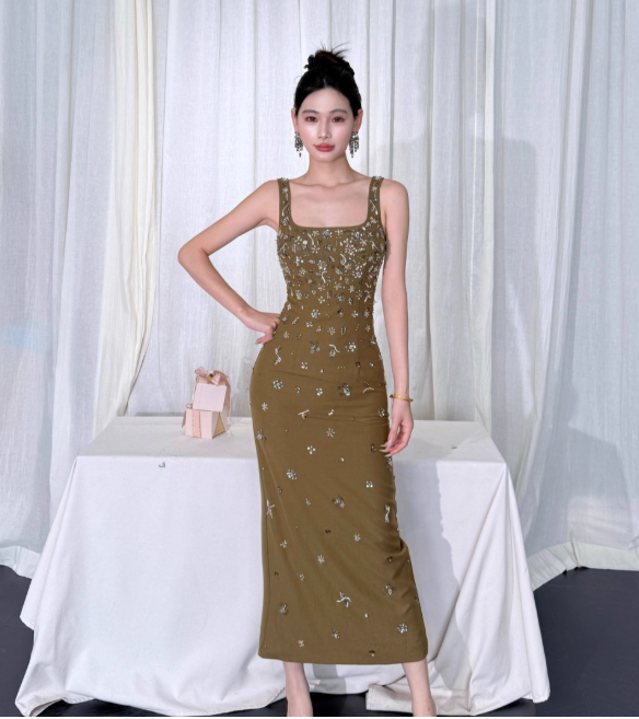 Elegant Sheath Olive Green Evening Dresses Beaded Satin Olive Green Wedding Guest Dresses DP3941