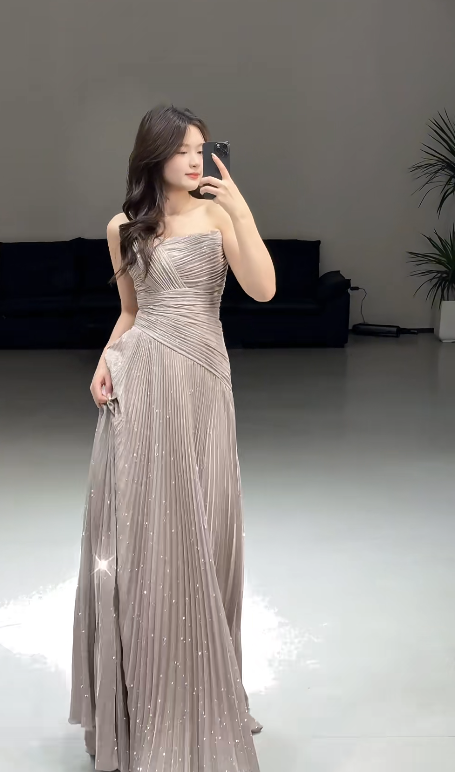 Elegant Strapless Sheath Light Brown Long Prom Dresses Sleeveless Chiffon Light Brown Evening DressesDP3946