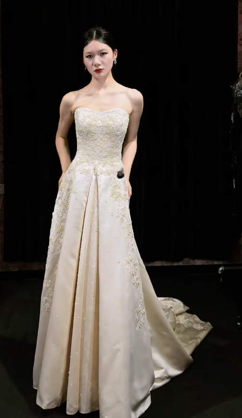 Retro Strapless Sheath White Long Prom Dresses Sleeveless Satin White Evening Dresses DP3962