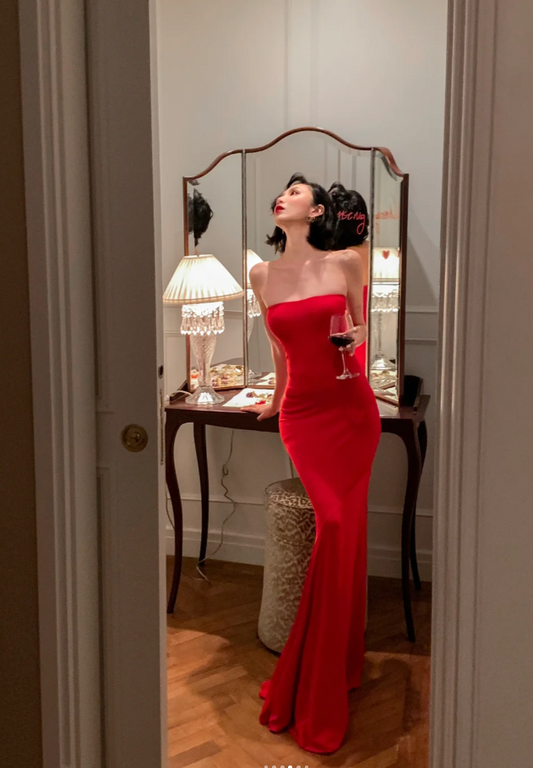 Sexy Strapless Sheath Long Prom Dresses Satin Red Evening Dresses Sleeveless Red Christmas Dresses DP4266