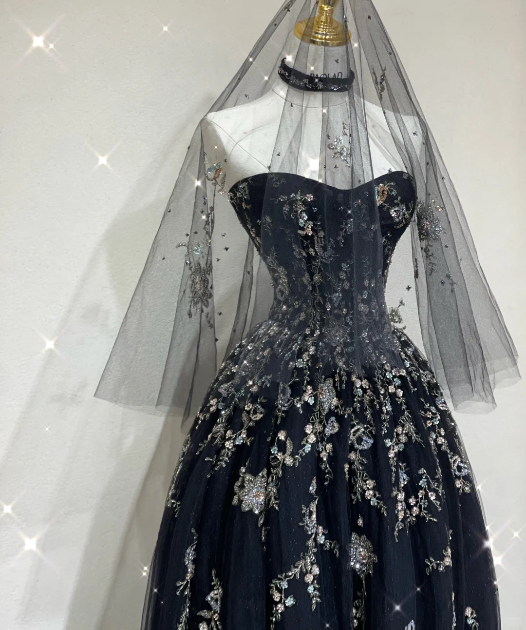 Pretty Ball Gown Strapless Black Tulle High School Graduation Dress Long Prom Dresses Evening Dresses DP431