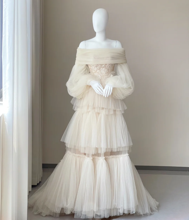 Timeless Ball Gown Off The Shoulder Long Sleeves Tulle Wedding Dresses Brides Dress DP442