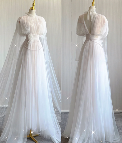 Robe de mariée longue en tulle, décolleté haut, coupe trapèze, blanche, DP443