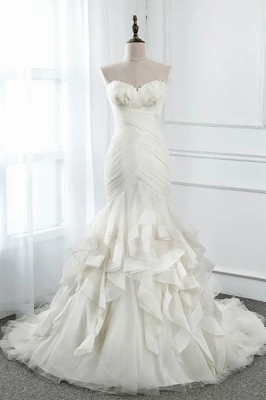 Robe de mariée ivoire chic sans bretelles, décolleté en cœur, volants, tulle, sans manches, avec plumes, DP615