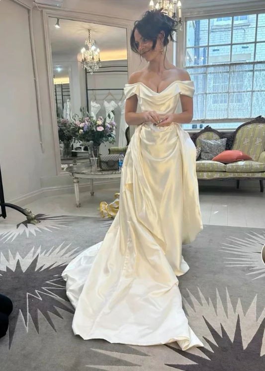 Robe de mariée chic, élégante, coupe trapèze, longue, en satin, épaules dénudées, DP632