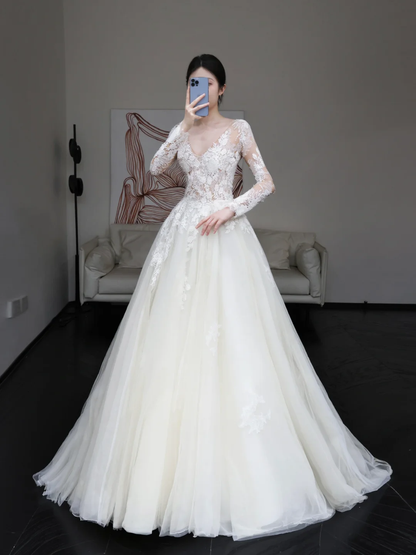Unique Bridal Gown Ball Gown V Neckline Long Sleeves White Lace Wedding Dresses Bridal Gowns DP645