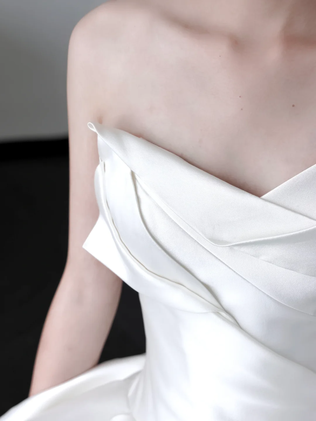 Robe de mariée unique en satin blanc, décolleté en cœur, robe de bal, DP666