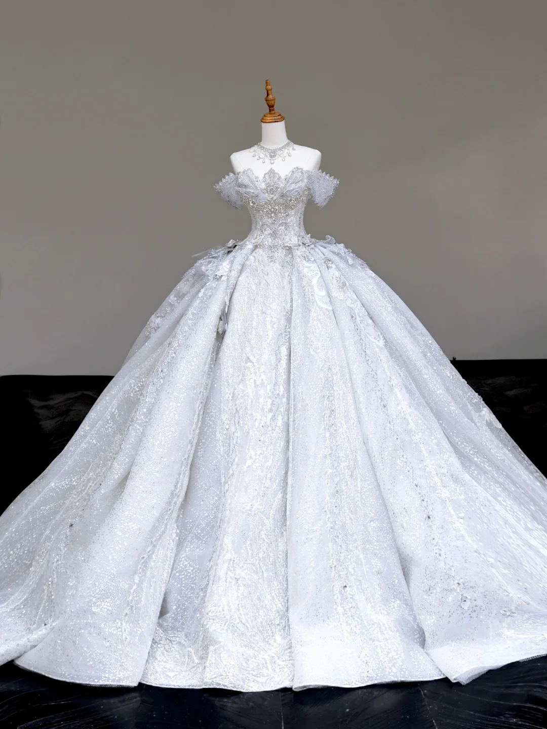 Classy Elegant Ball Gown Off The Shoulder Sequin White Short Sleeves Wedding Dress Brides Dress DP702