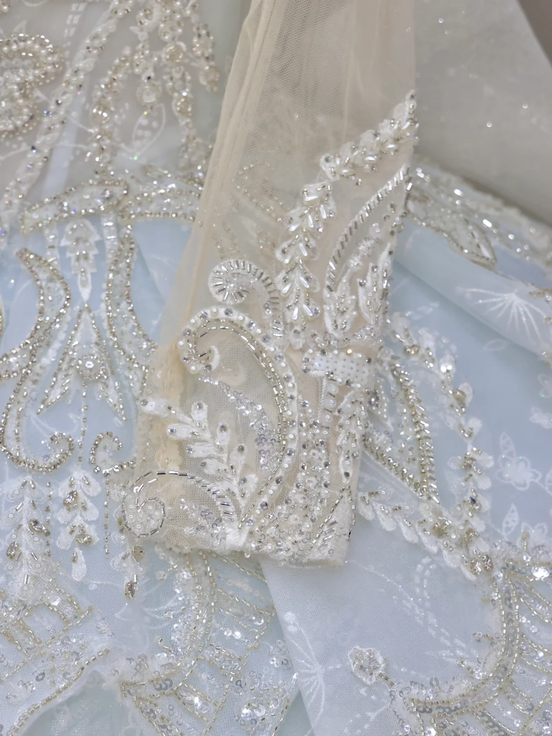 Princess Bridal Gown Ball Gown High Neckline Blue Sequin Beads Wedding Dresses Bridal Gowns DP830