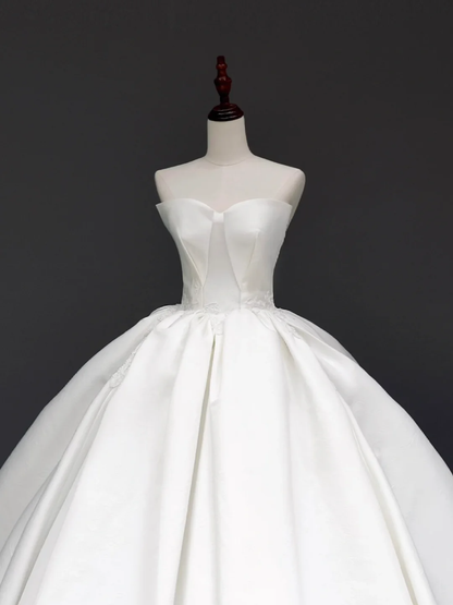 Timeless Bridal Gown Ball Gown Sweetheart White Satin Wedding Dresses Bridal Gowns DP846