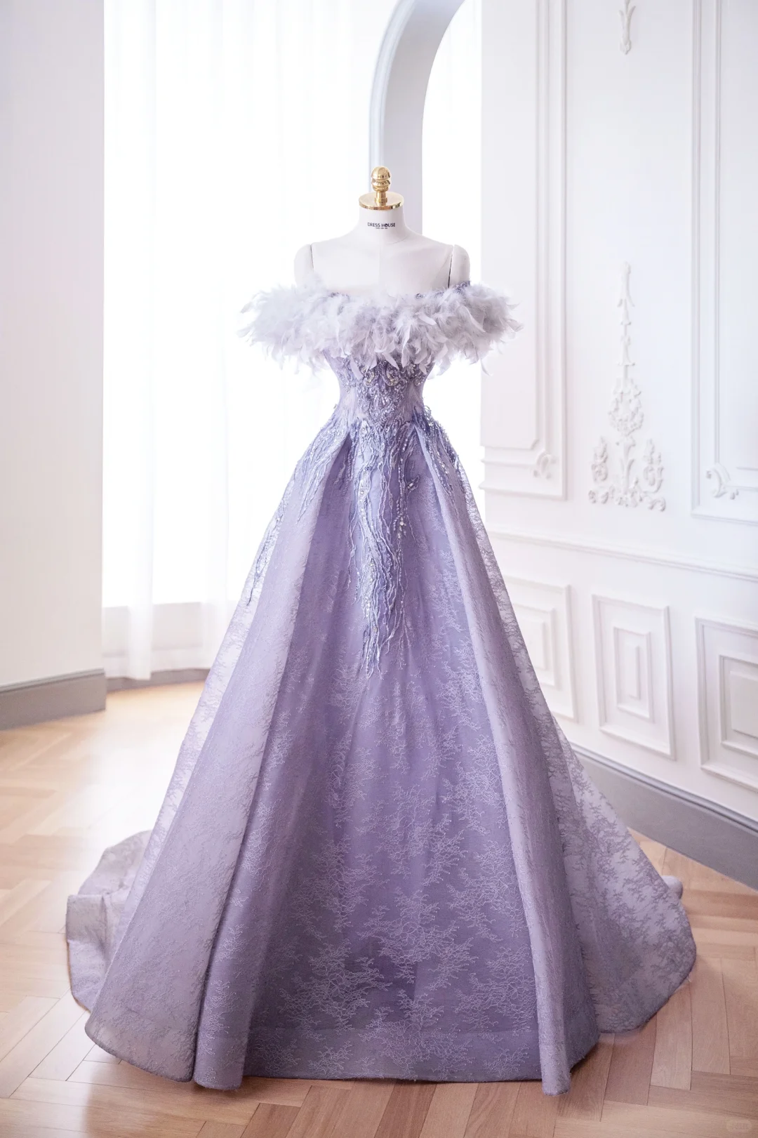 Elegant Glamour Ball Gown Off The Shoulder Lilac Feathers Prom Dress Party Dress Evening Dresses DP888
