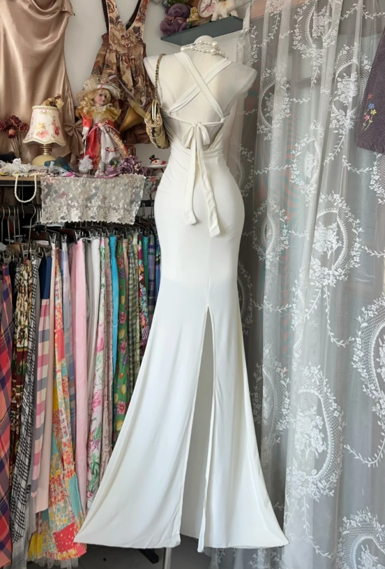 Wunderschönes Neckholder-Kleid aus Chiffon, langes Abendkleid, weißes Ballkleid DW05555