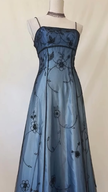 Elegant Spaghetti Straps Imperial Long Prom Dresses Satin Chiffon Beaded Blue Evening Dresses Sleeveless Formal Dresses DP04078