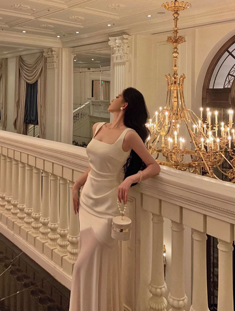 Jolie robe sirène blanche à décolleté carré pour 18e anniversaire, tenue de fête pour femme DP0172