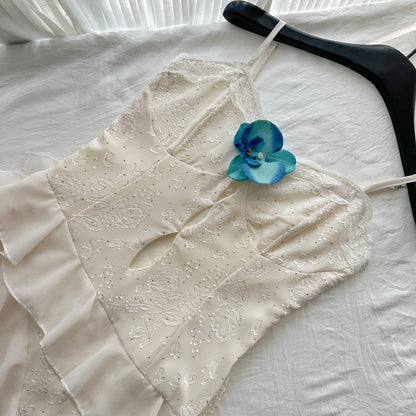 Robe fourreau mignonne à bretelles spaghetti ivoire à volants, tenue décontractée d'été, robes courtes de vacances DP1408