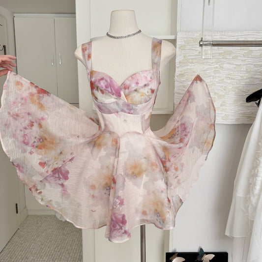Robe d'été courte rose à bretelles trapèze, motif floral, tenue de fête, d'anniversaire, DP0138