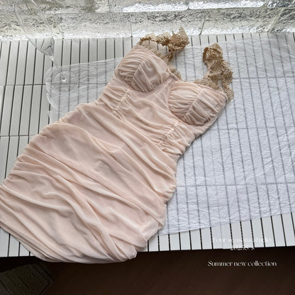 Robe fourreau courte rose à fleurs, décolleté en cœur, tenue d'été pour les fêtes et les anniversaires, DP0141