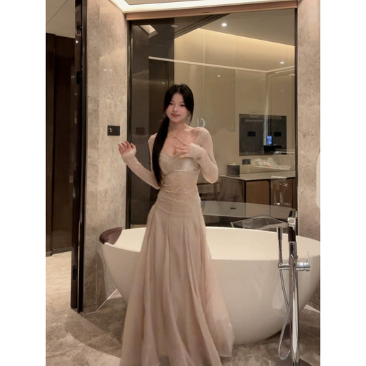 Khakifarbenes Damenkleid S760