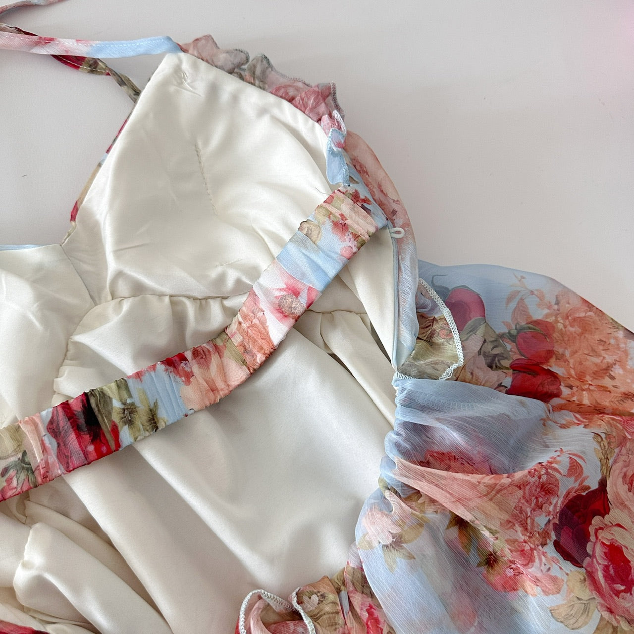 Robe d'été courte à fleurs roses, coupe trapèze, col licou, DP0015