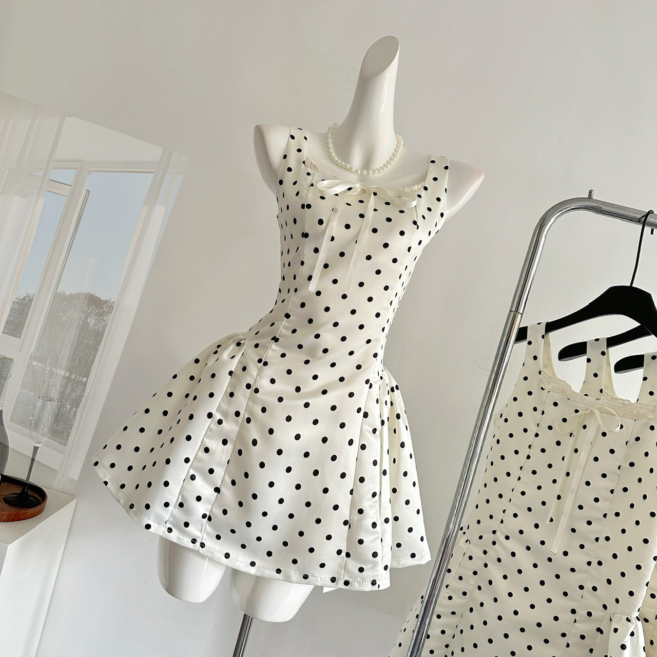 Robe de bal sexy en satin ivoire à pois, décolleté carré, courte, tenue d'été pour les fêtes et les vacances, DP0120