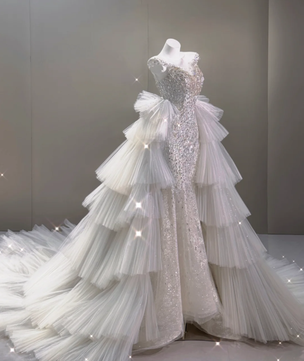 Robe de mariée élégante à paillettes et décolleté plongeant en sirène, robe longue de mariée P0017