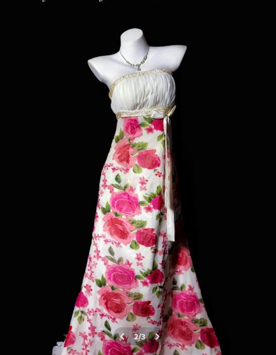 Elegantes, trägerloses Chiffon-Abendkleid mit Blumenmuster, Modell S1069