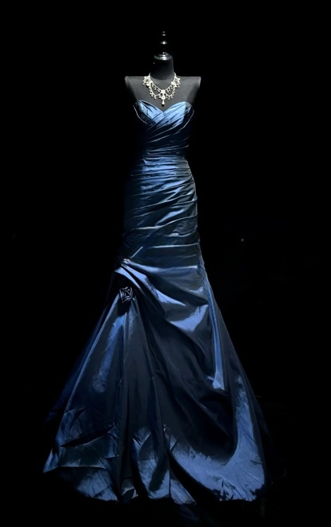 Chic Navy Blue Prom Dress Satin Strapless Sheath Evening Dress S1075