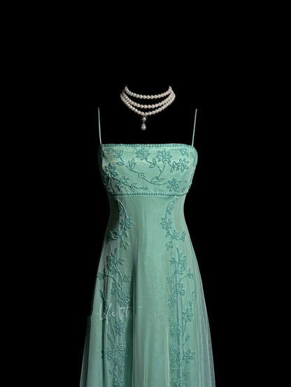 Robe de bal élégante et chic en mousseline de soie, coupe trapèze, bretelles spaghetti, perles bleues, sans manches, H2980