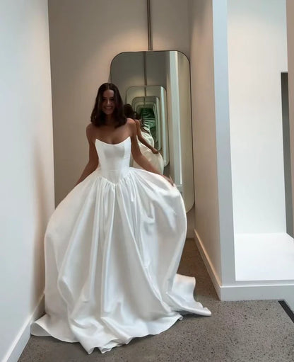 Simple Wedding Dress Ball Gown Strapless Satin White Wedding Dresses Bridal Gowns W0110