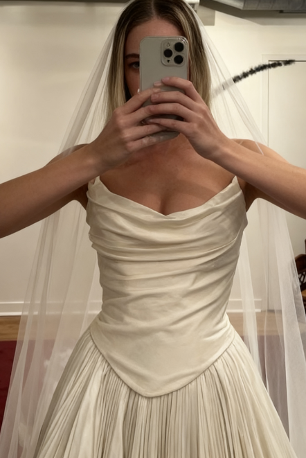 Modest Wedding Dress Ball Gown Strapless White Satin Long Wedding Dresses Brides Dress Bridal Gowns W0121