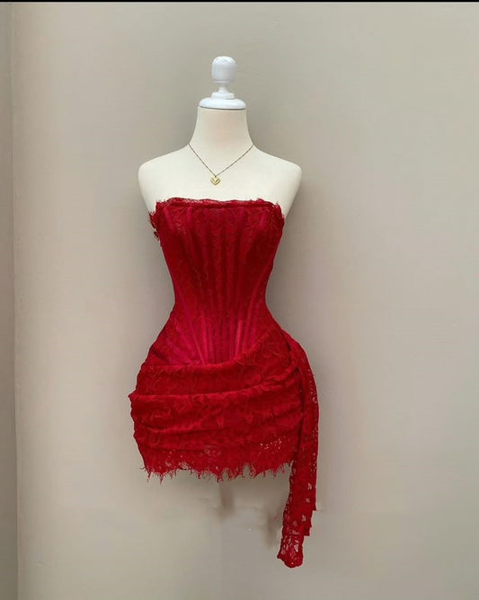 Süßes Etuikleid Trägerlos Rot Sommer Spitze Homecoming Kleid Hoco Kleid Mini 18. Geburtstag Outfit Cocktailkleider W0337