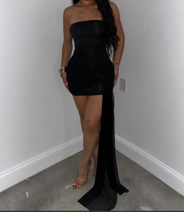 Sexy Sheath Strapless Black Satin Short Little Black Dress Homecoming Dresses Summer Hoco Dresses Cocktail Dress Birthday Outfits W0450