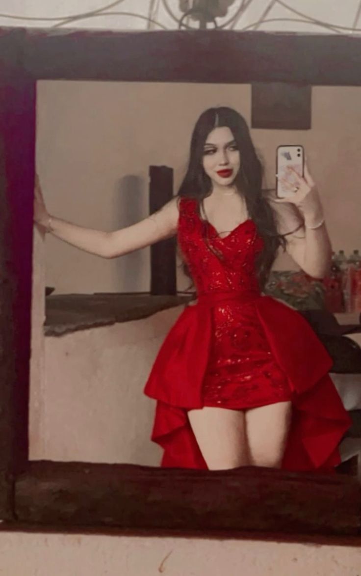 Cute Sheath V Neck Short Red Sequin Formal 8th Grade Homecoming Dress Summer Middle School Hoco Dresses Birthday Outfits W1102