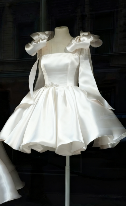 Pretty Ball Gown Spaghetti Straps Pink Satin Short Mini Formal 8th Grade Homecoming Dress Summer Middle School Hoco Dresses Birthday Outfits W1174