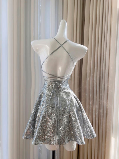 Pretty A line Halter Silver Sequin Summer 16th Birthday Dresses For Teens Hoco Dress Mini 18th Birthday Outfit Cocktail Dresses For Women W899