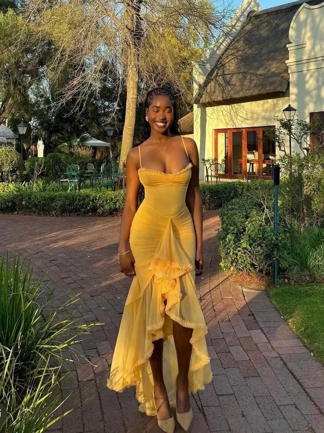 Elegant High Low Spaghetti Straps Yellow Sleeveless Long Evening Party Gowns Evening Formal Dresses Prom Dress W924