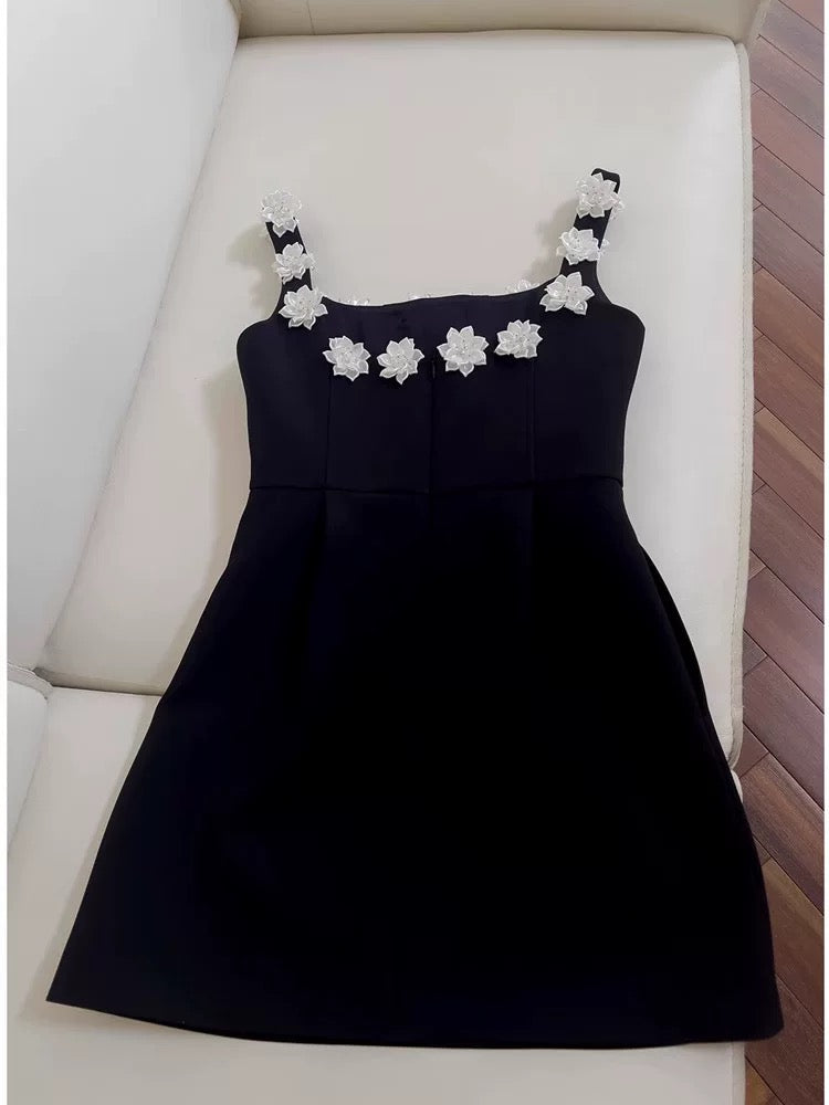 Trendy A Line Square Neck Floral Black Satin Formal Short 8th Grade Homecoming Dress Summer Middle School Hoco Dresses Birthday Outfits W930