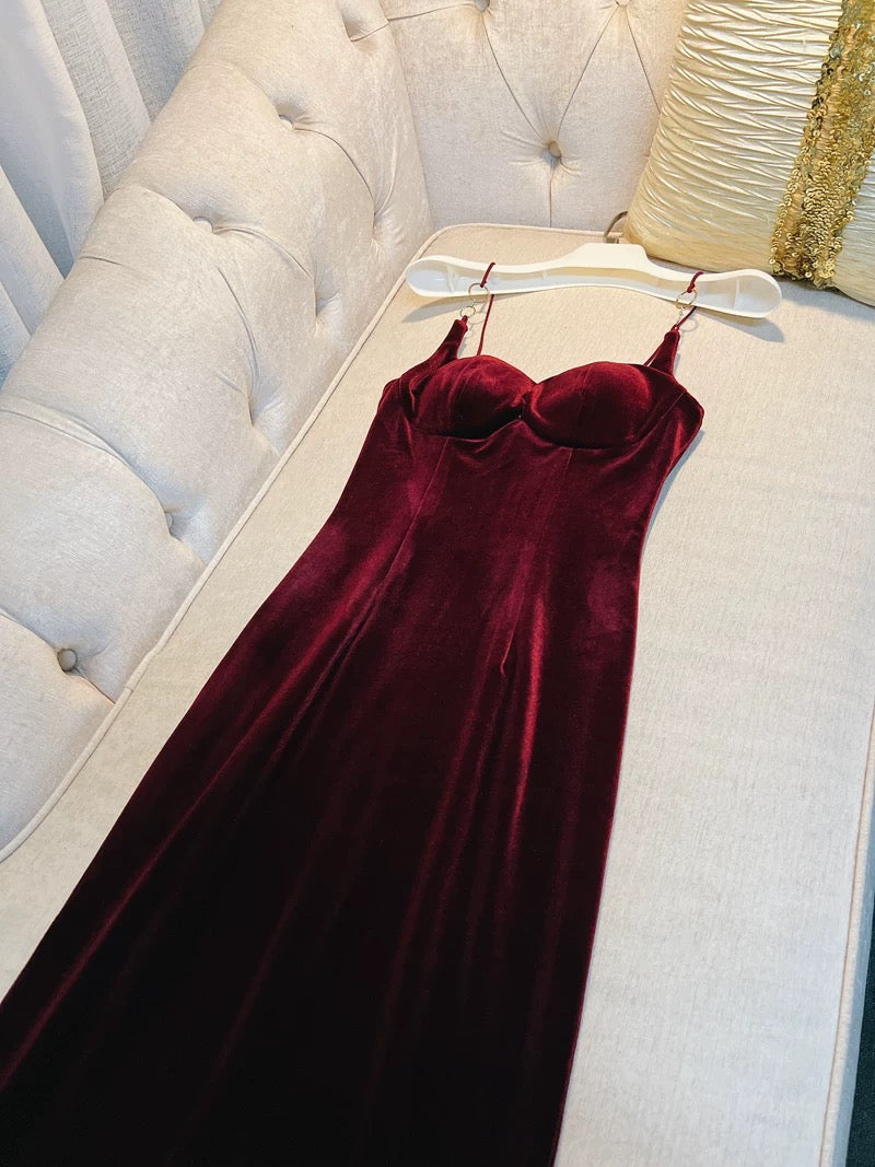 Elegant Sheath Spaghetti Straps Burgundy Velvet Sleeveless Long Evening Party Gowns Evening Formal Dresses Prom Dress W950