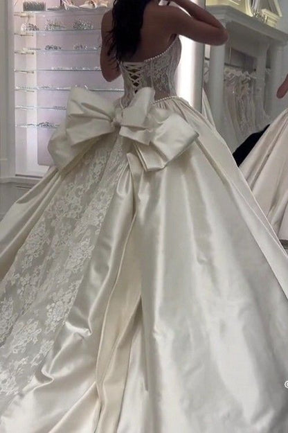 Magnifique robe de bal bustier sans manches en satin blanc plissé en dentelle, robe de mariée modeste, robe de mariée princesse DH1480