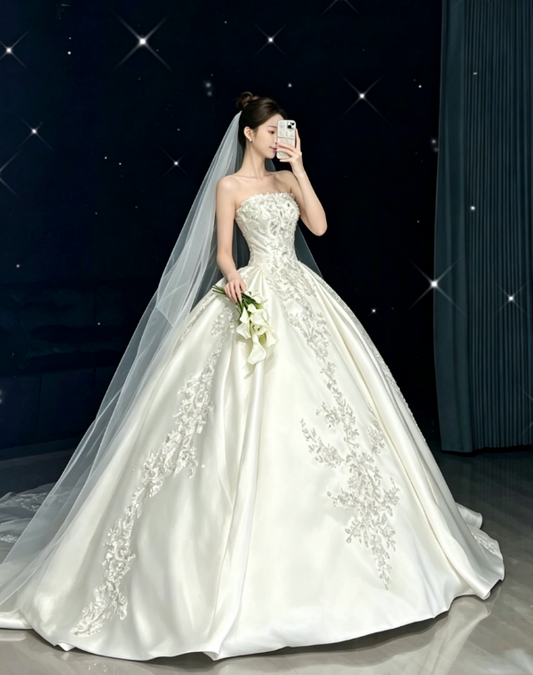 Princess Bridal Dress Ball Gown Strapless Lace White Wedding Dress With Appliques Wedding Dresses Modest Wedding Gowns DH1764