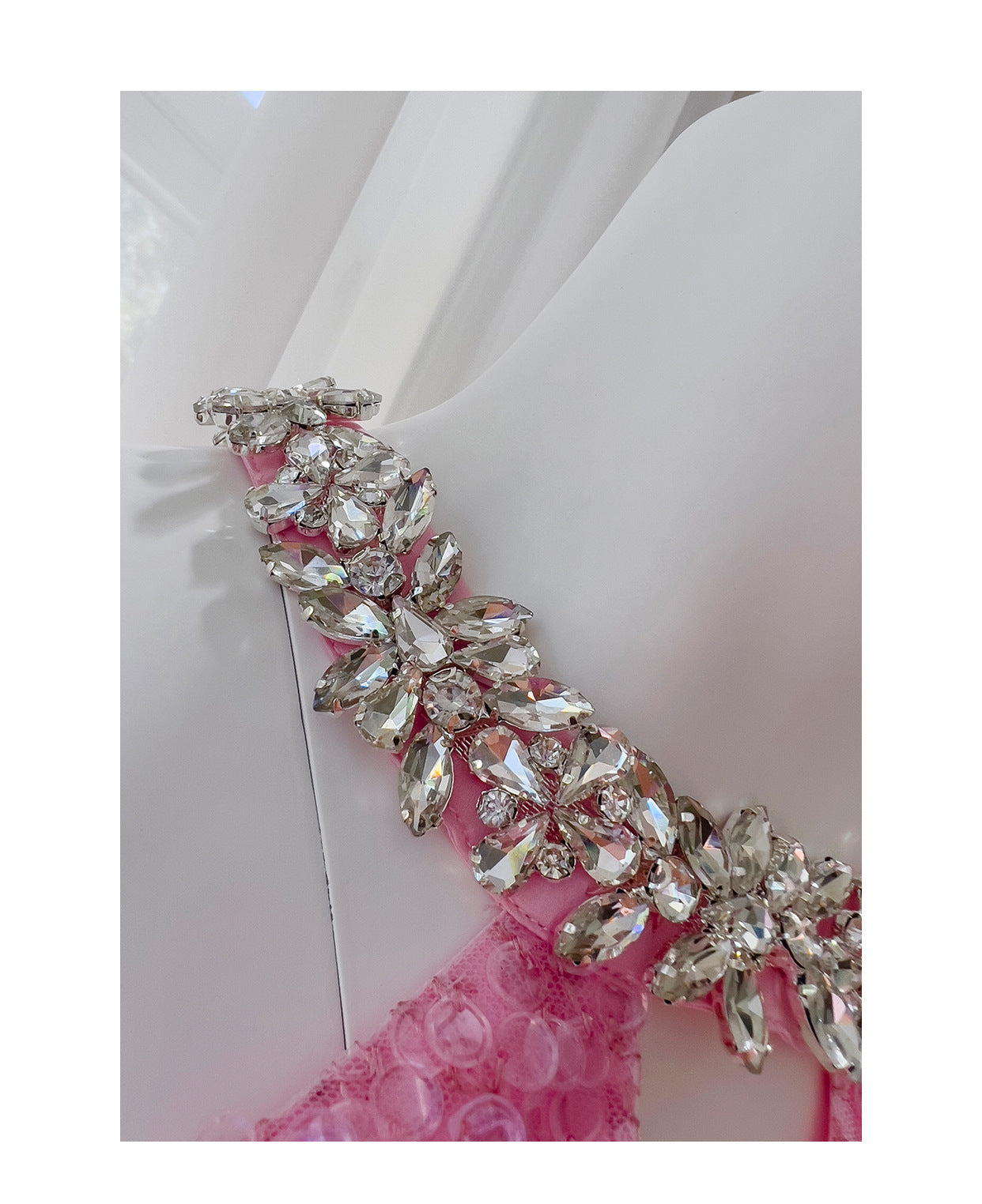 Unique Sheath Scoop Pink Sequin Short Mini Formal 8th Grade Homecoming Dresses Middle School Short Cocktail Dress Hoco Outfits DH2100