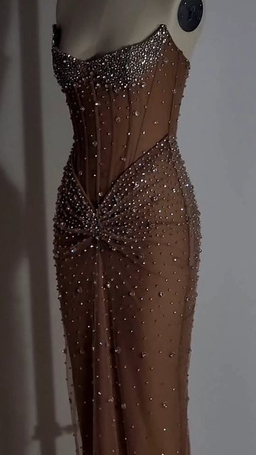 Sexy Meerjungfrau Trägerlos Champagner Ärmellos Schwarz Mädchen Abend Party Kleider Abendkleid Spezielle Abendkleider Ballkleid DH2361
