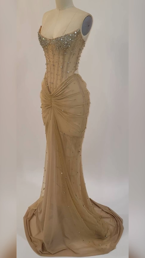 Sexy Meerjungfrau Trägerlos Champagner Ärmellos Schwarz Mädchen Abend Party Kleider Abendkleid Spezielle Abendkleider Ballkleid DH2361