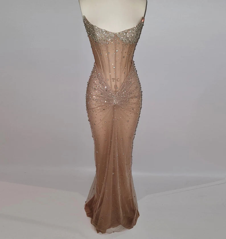Sexy Meerjungfrau Trägerlos Champagner Ärmellos Schwarz Mädchen Abend Party Kleider Abendkleid Spezielle Abendkleider Ballkleid DH2361