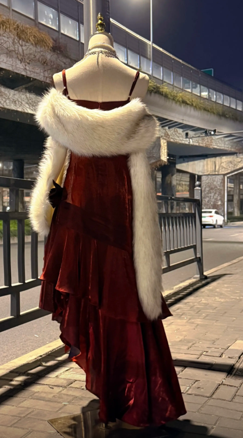 Süßes Ballkleid Spaghettiträger Silbergrau Mini Kurzes Formales Homecoming-Kleid Party Kurzes Ballkleid Hoco Kleider DH2684