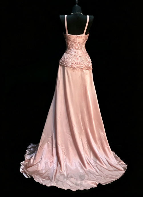 Elegantes rosafarbenes Ballkleid A-Linie V-Ausschnitt Satin langes Abendkleid Perlenbesetztes Geburtstagskleid DP05343
