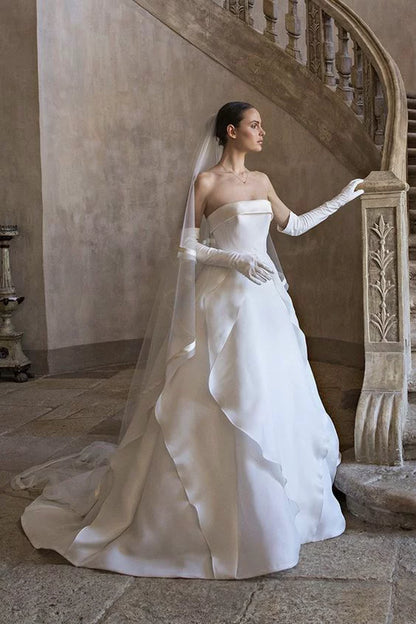 Jolie robe de mariée longue en satin blanc, sans bretelles, avec gants, DP1821